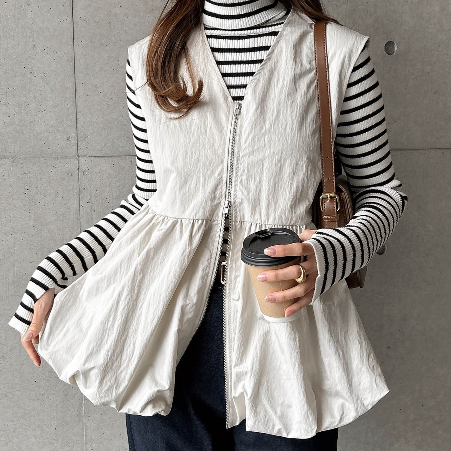 ノースリーブ ベスト レディース ラウンドネック トップス ジッパー デザイン フリル