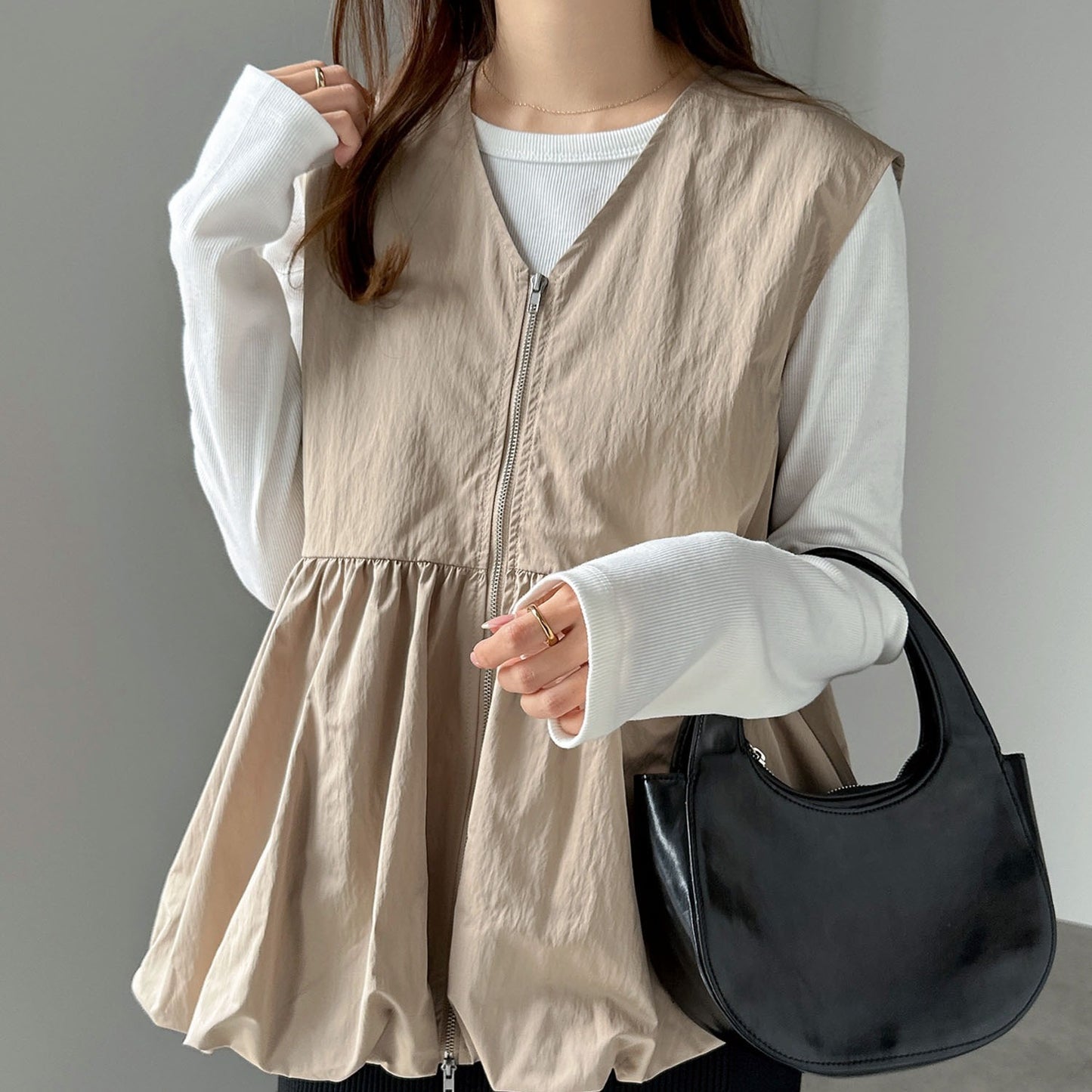 ノースリーブ ベスト レディース ラウンドネック トップス ジッパー デザイン フリル