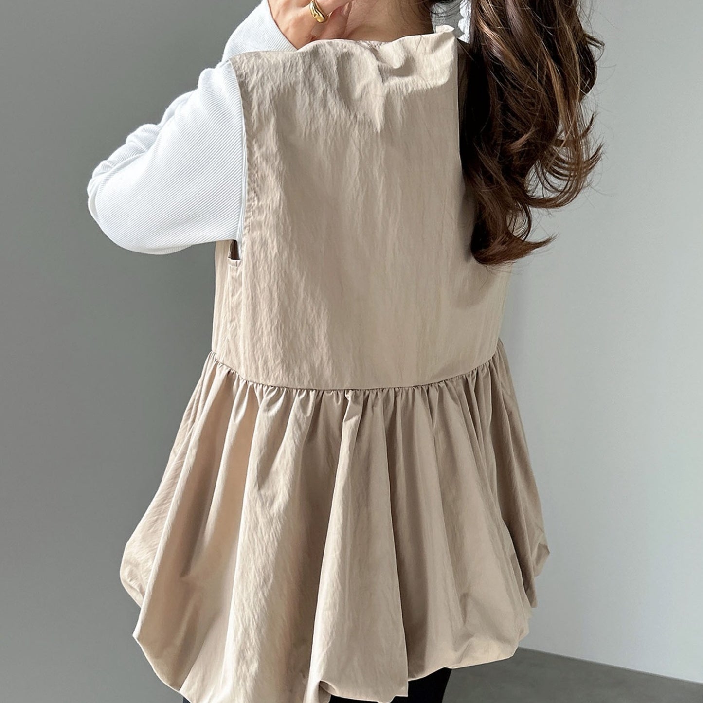 ノースリーブ ベスト レディース ラウンドネック トップス ジッパー デザイン フリル