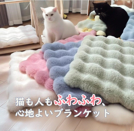 秋冬大人気！ モコモコクッション 毛布ブランケット もこもこ クッション ふわふわ