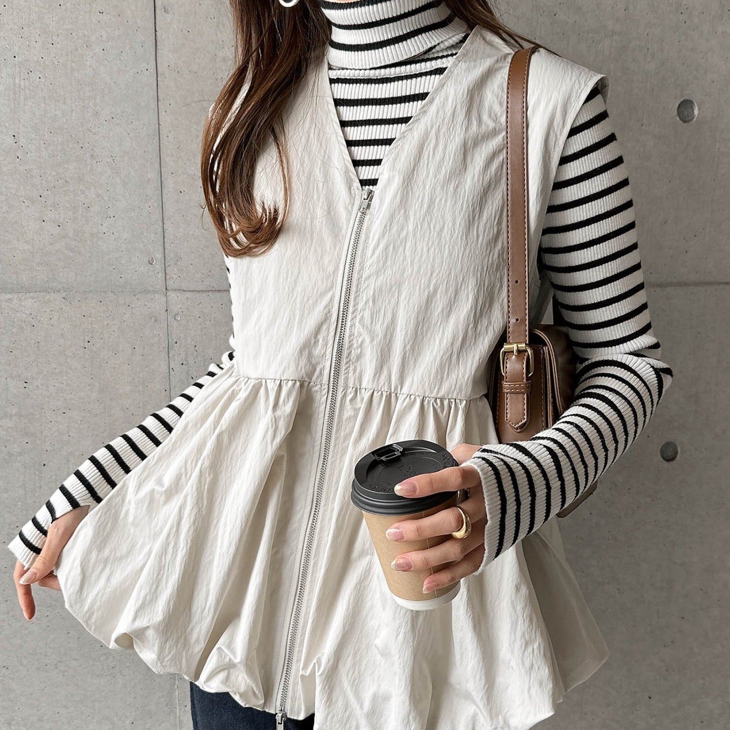 ノースリーブ ベスト レディース ラウンドネック トップス ジッパー デザイン フリル