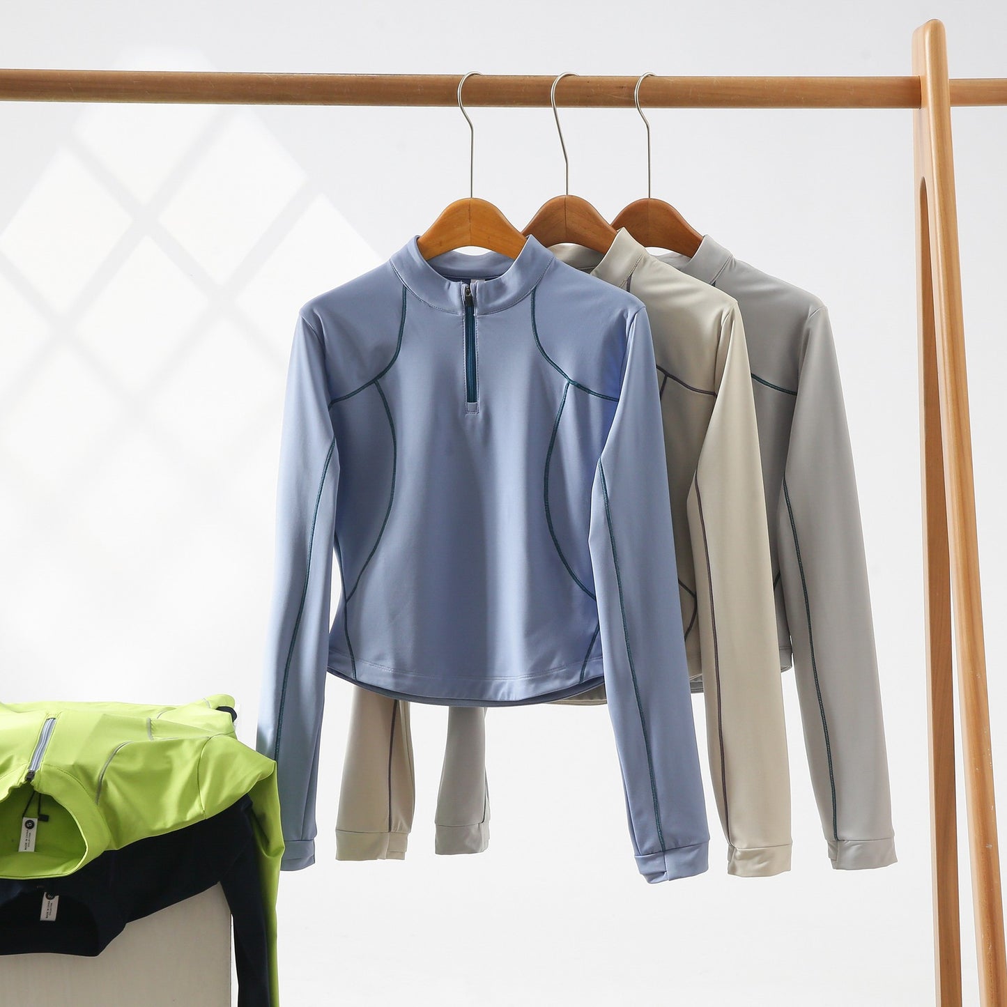 アウトドア 登山 トレッキング 長袖Tシャツ ロンT レディース 山系ファッション 速乾