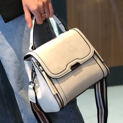 手提げバッグ ショルダーバッグ 2way トートバッグ レディース シンプル かわいい おしゃれ  牛革 ハンドバッグ ショルダー  かばん 女性 秋バッグ 軽量 大容量 マグネットボタン 無地 仕事鞄 通勤 通学 旅行